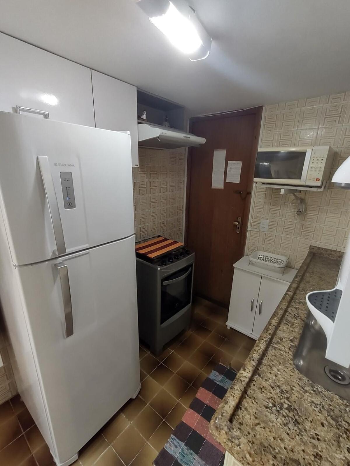 A 150 Metros Da Dos Anjos Apartamento *